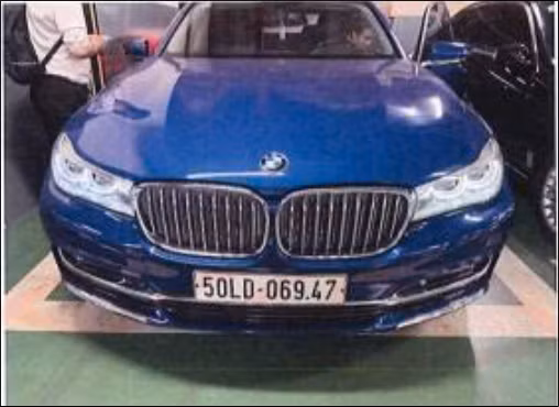 Chi tiết xe BMW 730Li màu xanh