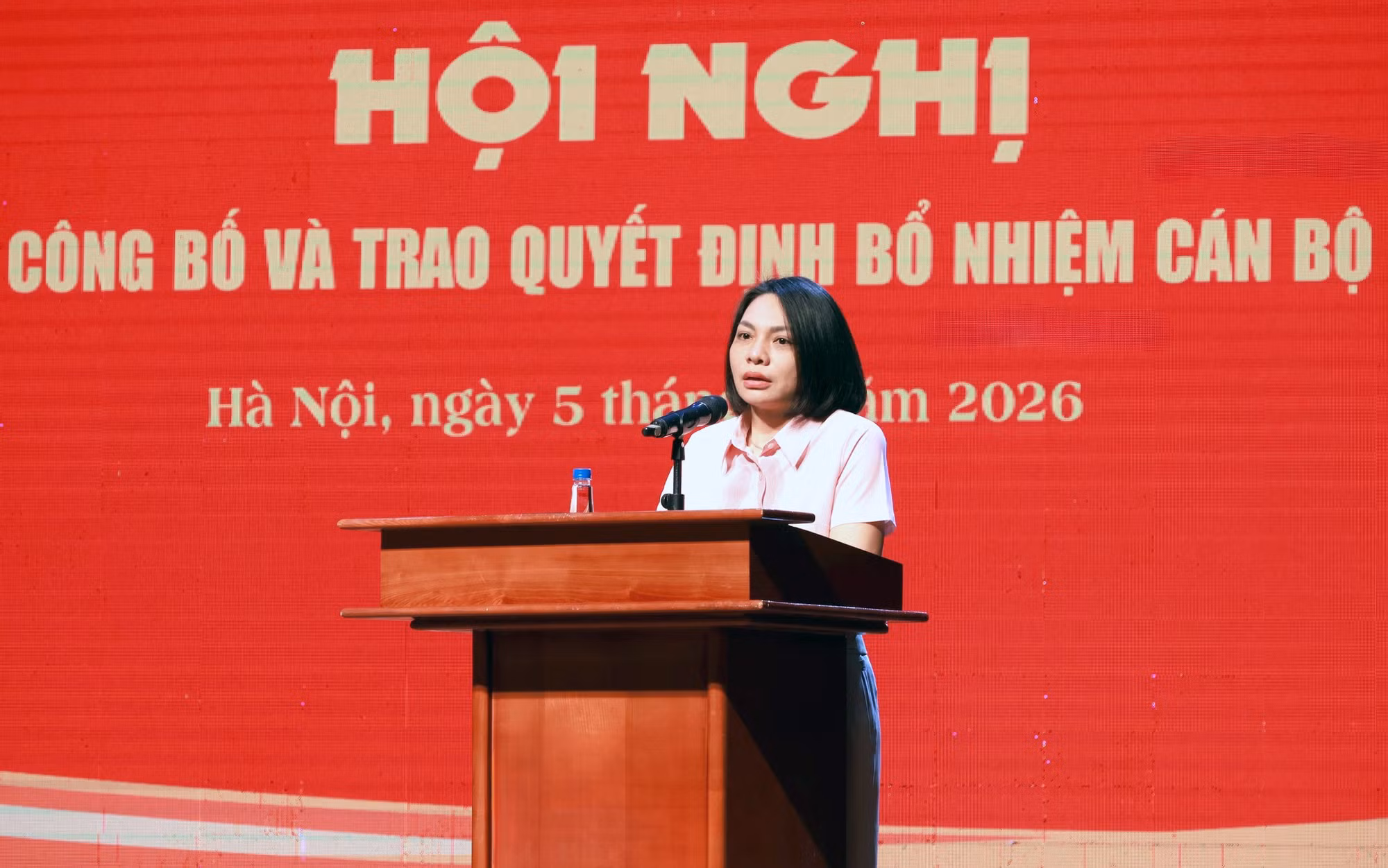 Chị Nguyễn Thị Thu phát biểu nhận nhiệm vụ. Ảnh: TĐHN